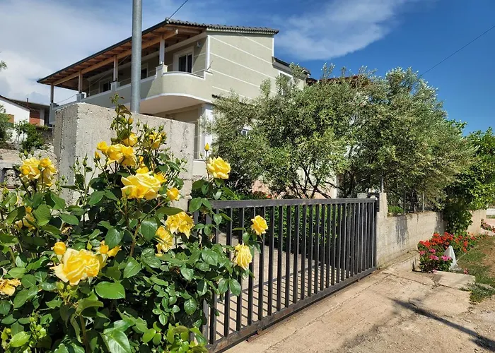 Spahiu Guesthouse